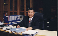 “做企业就像爬山”——访开云电子董事长李建华